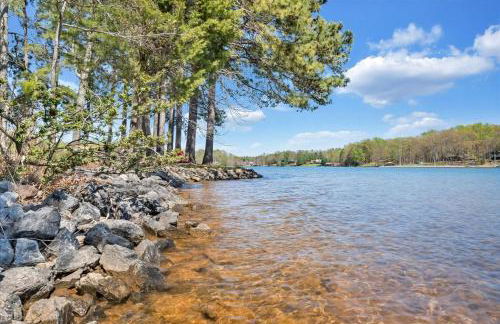 Lake Harmony - Lakefront Home w/ Private Dock, & Fire Pit - Foto 31