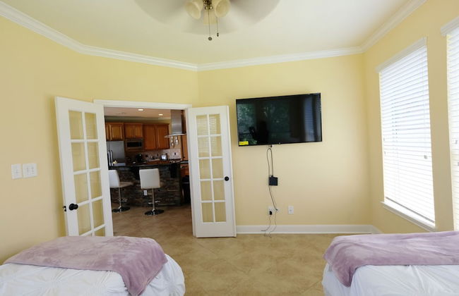 5Bdrm 3.5Bath 12Beds - HOME BIG AS TEXAS - Foto 4