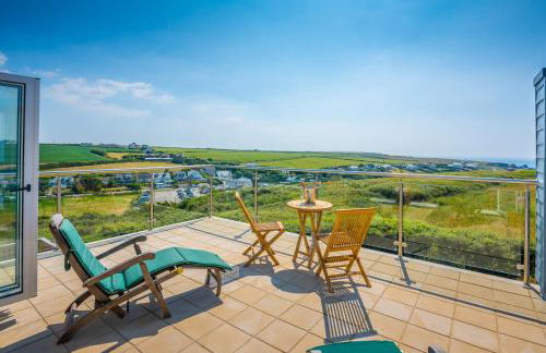 Cornwall Holiday Home with Hot Tub & Sea views - Foto 2