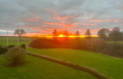 North Farm fits 1-6 people - Photo 7