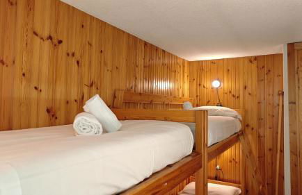 Hostdomus - Sansicario R12 Family - Photo 8