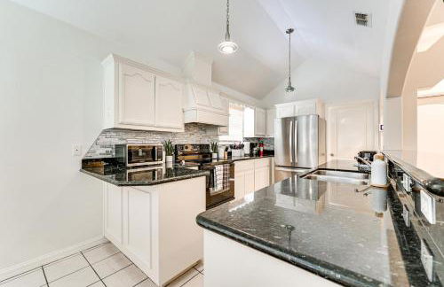 Fenced Yard Home Near Hospitals in Edinburg! - Photo 9