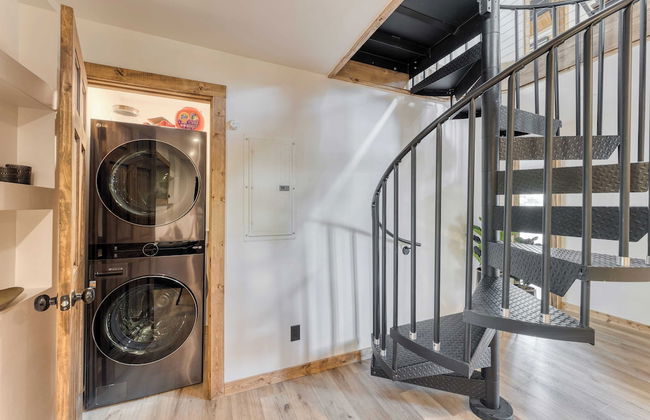 Lake View, Firepit, Game Room Remodeled Lake Tahoe Luxury Cabin by Avantstay - Foto 19