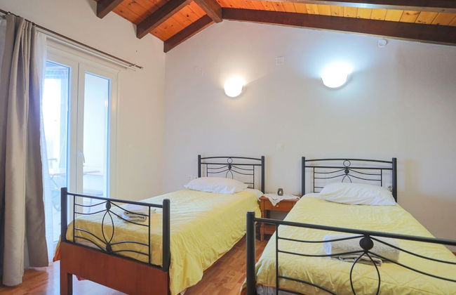 Jokos House in Roda With 2 Bedrooms and 2 Bathrooms - Foto 16