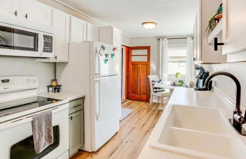 Pet-Friendly Watertown Home about 1 Mi to Downtown! - Foto 7