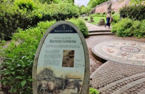 Charming 3BDR House By Homestyles Hosts Short Lets & Serviced Accommodation Hoole With Free Parking & Free WiFi - Photo 36