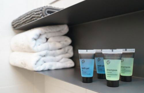 Valencia Home - Photo 49