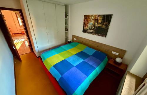 Appartamento per Famiglie in Centro ad Asiago con Posto Auto e Ampio Giardino - Foto 5