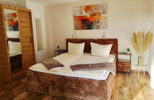CJS Apartments - Chill or Drive am Nürburgring, new Box Spring Beds, new furniture, WLan, Spacious Rooms, Quiet Location - Foto 66