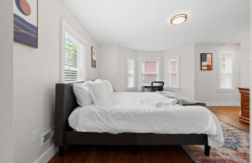 Luxury 3BR 2BA apt near Harvard with Free Parking - Foto 11