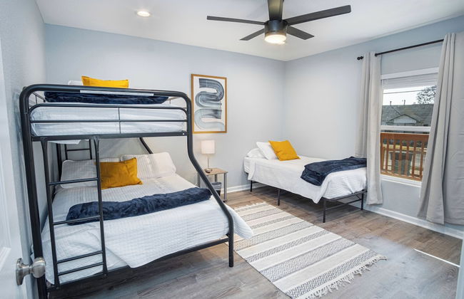 Adorable 4BR 2BA Close to Riverwalk and Downtown - Foto 3