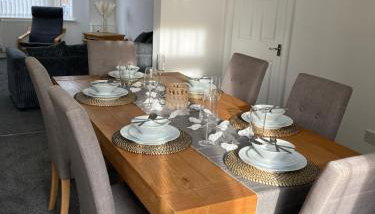 Cheshire Home Stays - Foto 3