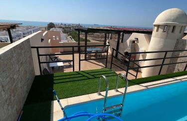 Ático con piscina privada vistas al mar. - Foto 18