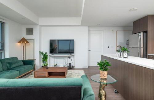 Central Square 3BR Condo with Downtown View Gym and Parking - Foto 25