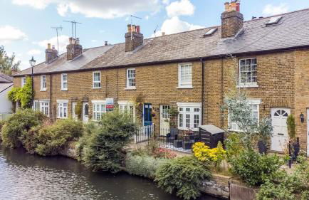 Riverside Cottage Retreat Hertford Town Sleeps 6 - Foto 43