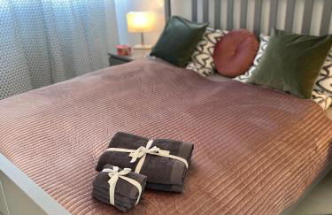 SunnyF2- EuroAiport-Basel-TrainStation-CityCenter - Photo 26