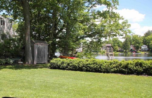 Waterfront Home on Bantam Lake with Private Beach - Foto 11