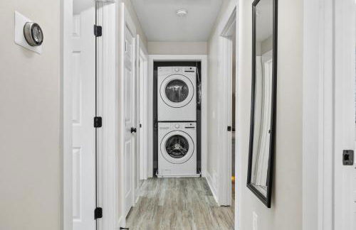 The Happy Place: 3BR Home on Quiet Street - Foto 9