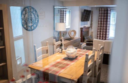 2 Bed Sleeps 4 Central Haverfordwest Town House - Foto 16