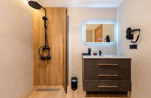 Emily Suites - Photo 23