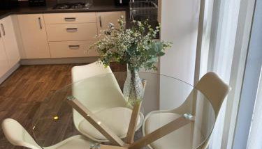 2 Private Contractor-Friendly Rooms - Foto 2