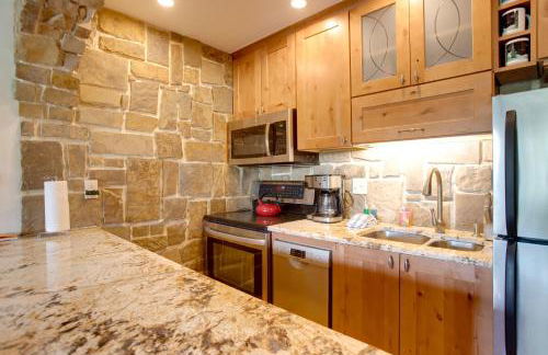 Pool and 3 Hot Tubs Winter Park Condo on Bus Line - Foto 8