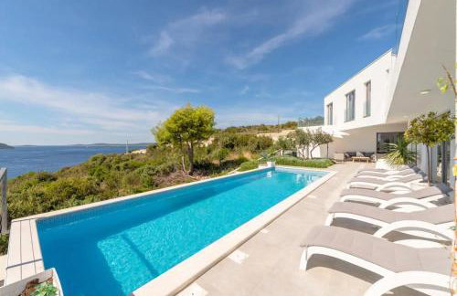 Villa Marvela - Family 4 Bedroom - Photo 6