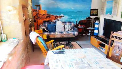 Coeur de granit rose, meublé alliant le charme de l'authentique breton et du confort, classé 3 étoiles, à 5mn de 13 plages de la réputée cote de granit rose - Foto 3