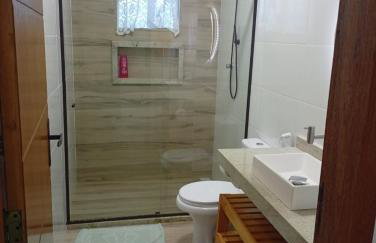 Casa ampla e nova à 400m da praia - Foto 23