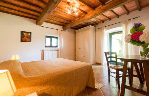 Fattoria Javello - Agriturismo La Casaccia - Photo 4