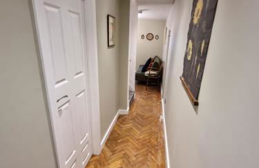 Cute Cottage in Egham Heathrow- 7 Guests 3 bedrooms - Foto 29