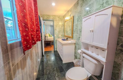 Trendy lux house near strip* Pool *hottub-Kirkland - Foto 44