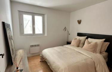 Rez de villa , beau jardin avec piscine - Foto 13