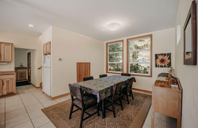 70MBR- Hot Tub - BBQ - Wi-Fi - Pets Ok - Sleeps 8 - Foto 39