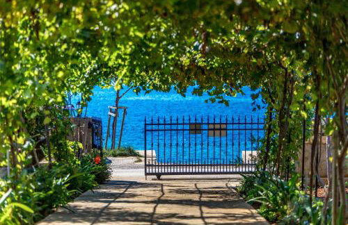 Apartments Ivan Sea View in Peaceful Lun - Photo 15