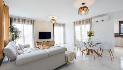 VILLA WITH 4 BEDROOMS AND PRIVATE HEATED POOL - Foto 5