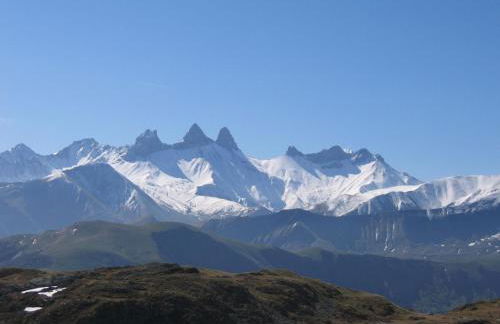 appartement gentiane 4personnes dans gite "la maison d'augustin" classé 3 étoiles,la tour,73530 st jean d'arves - Foto 31