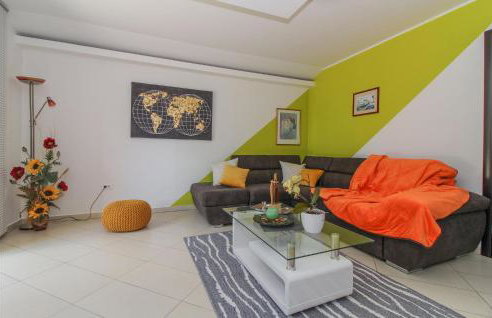2 Bedroom Lovely Apartment In Gracisce - Foto 8