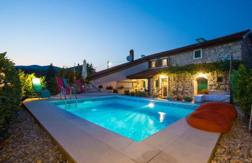 Captain's Villa with Swimming Pool - Photo 48