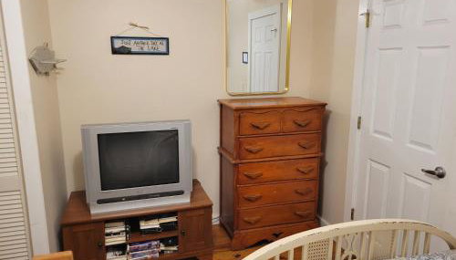 4 Seasons 4 bedroom lake level home - Foto 3