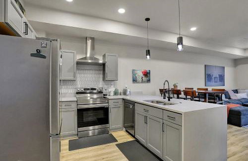 Walk to Bars and Restaurants in Fountain Square - Foto 14