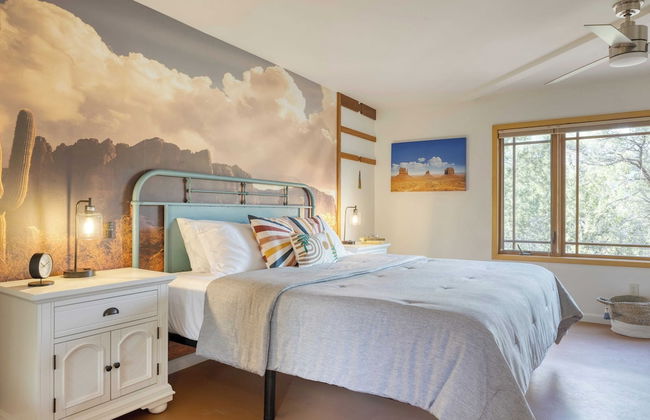 Cathedral View by Avantstay Pool Table + Hot Tub - Photo 27