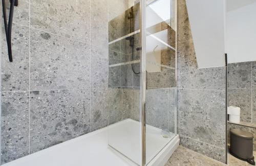 Westcliff apartment with free parking - Foto 8