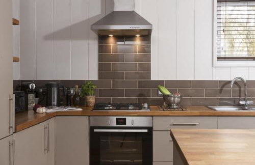 Blackbird Lodge, Strawberryfield Park - Free Parking, Hot tub, pets allowed - Photo 25