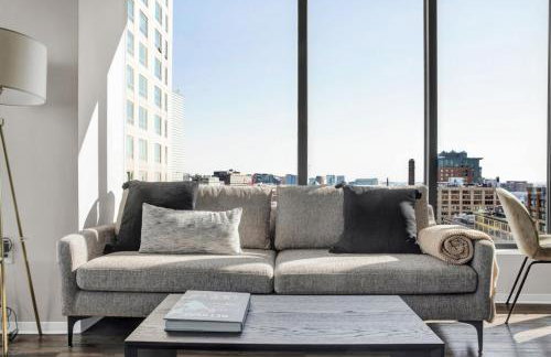 Downtown 1BR w Luxury Amenities Rooftop Views BOS-503 - Foto 2