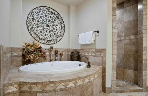 Sierra Sky - Patio with fireplace - Foto 38