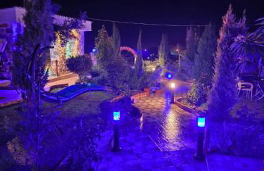 Eleni De Lux - Photo 4