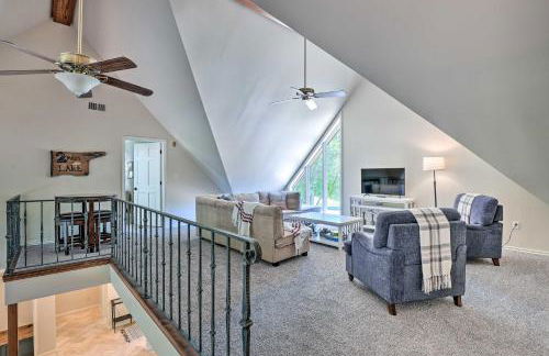 Spacious Lakefront Home with Private Dock! - Foto 6