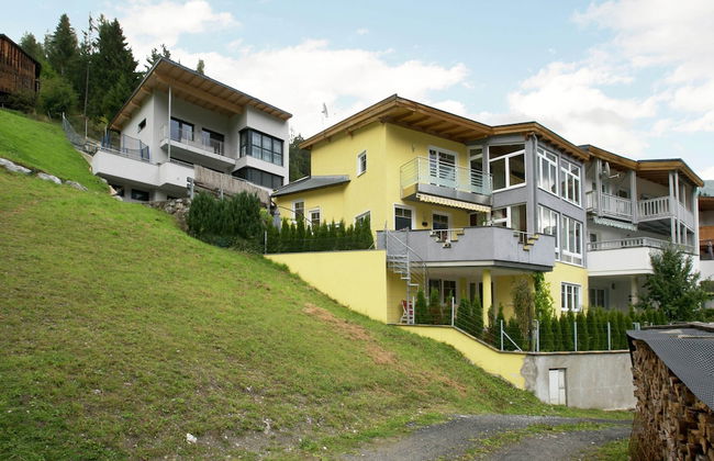 Apartment in Strengen Near Ski Bus - Foto 1