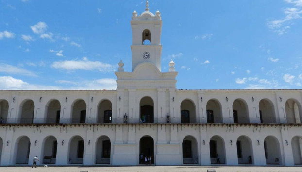 Reproducción del edificio del Cabildo en La Punta